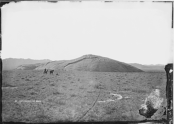 independence rock oregon trail landmark