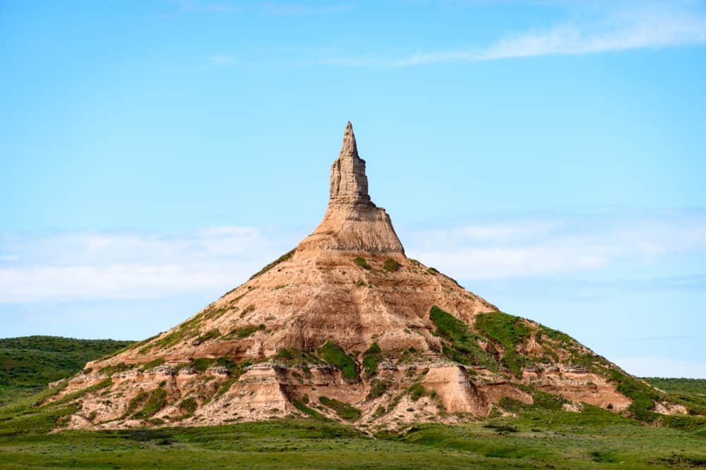 chimney rock oregon trail landmark