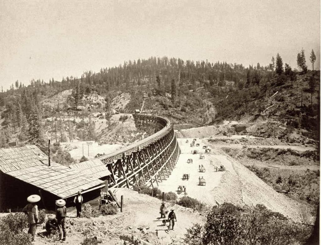 chinese laborers transcontinental railroad