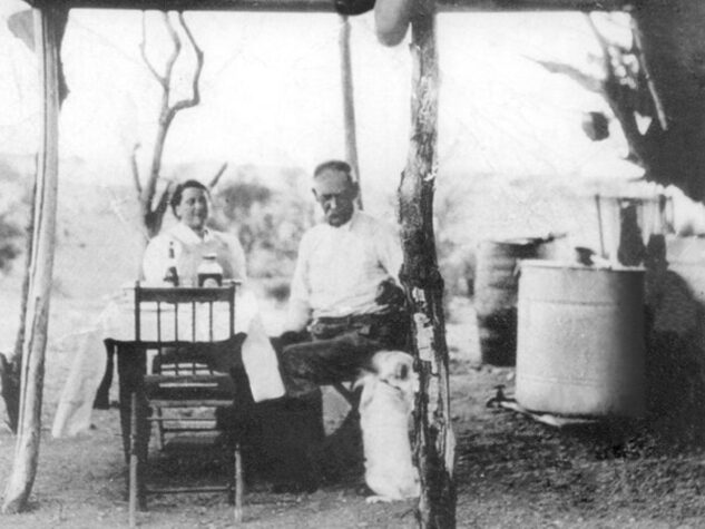 wives of wyatt earp